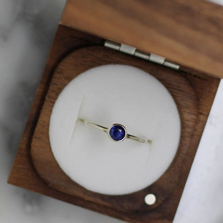 Soul of the Earth ring 9ct white gold & blue sapphire